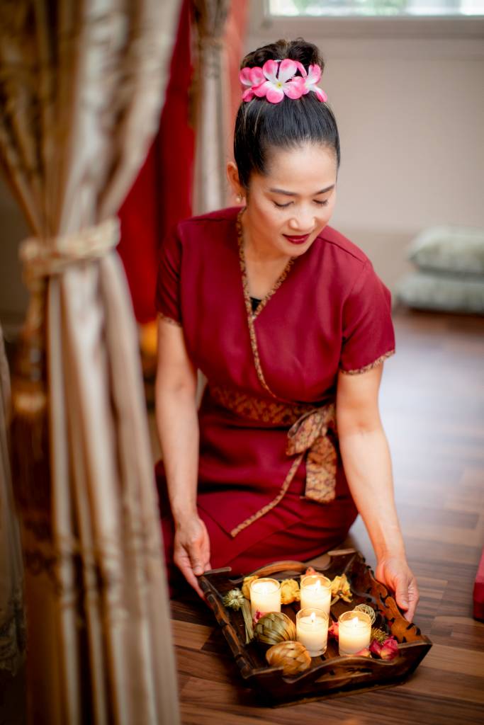 Atipa Candle2 Hattha Thai Massage Basel
